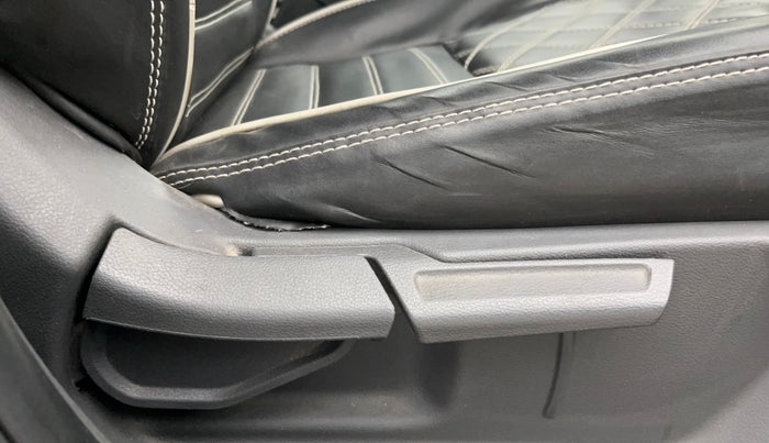 2023 Hyundai GRAND I10 NIOS SPORTZ 1.2 KAPPA VTVT, Petrol, Manual, 35,566 km, Driver Side Adjustment Panel