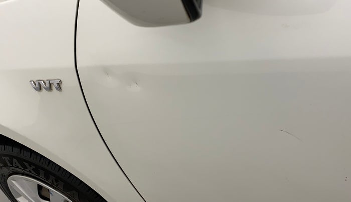 2014 Maruti Swift Dzire VXI, Petrol, Manual, 94,912 km, Front passenger door - Slightly dented