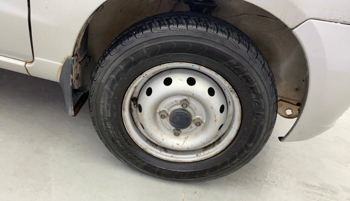 2011 Maruti Alto LXI, Petrol, Manual, 71,857 km, Right Front Wheel
