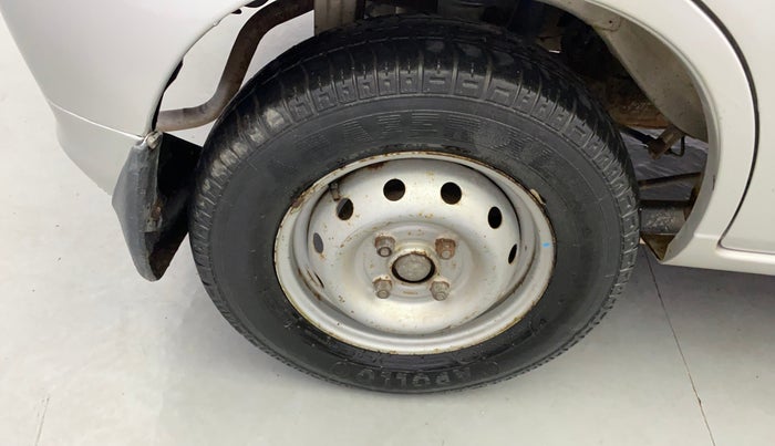 2011 Maruti Alto LXI, Petrol, Manual, 71,857 km, Right Rear Wheel