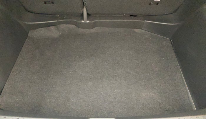 2021 Volkswagen TAIGUN GT 1.5 TSI MT, Petrol, Manual, 4,214 km, Boot Inside