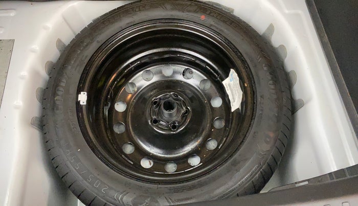 2021 Volkswagen TAIGUN GT 1.5 TSI MT, Petrol, Manual, 4,214 km, Spare Tyre