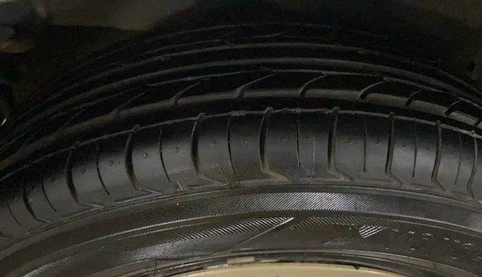 2014 Maruti Celerio LXI, Petrol, Manual, 91,316 km, Right Rear Tyre Tread