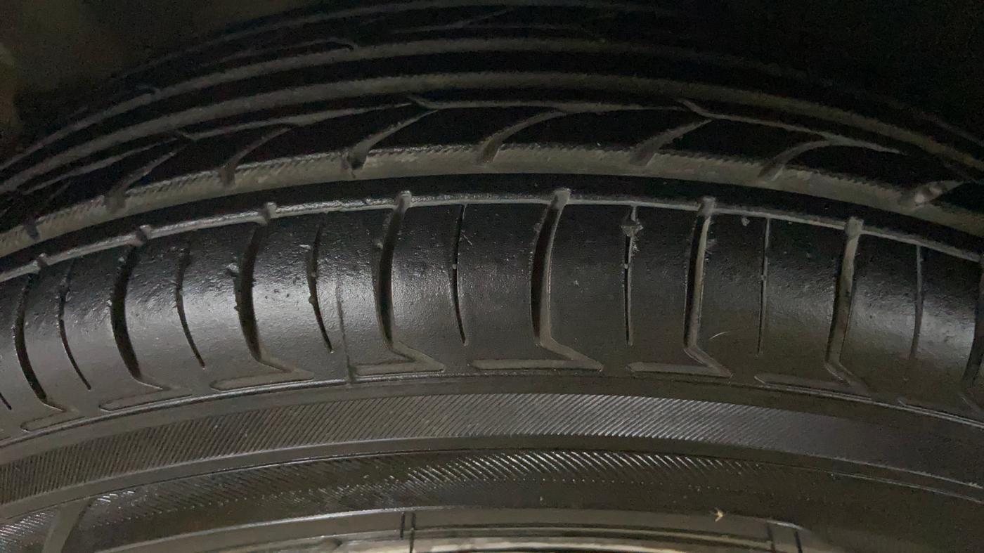 2014 Maruti Celerio LXI, Petrol, Manual, 91,316 km, Left Front Tyre Tread