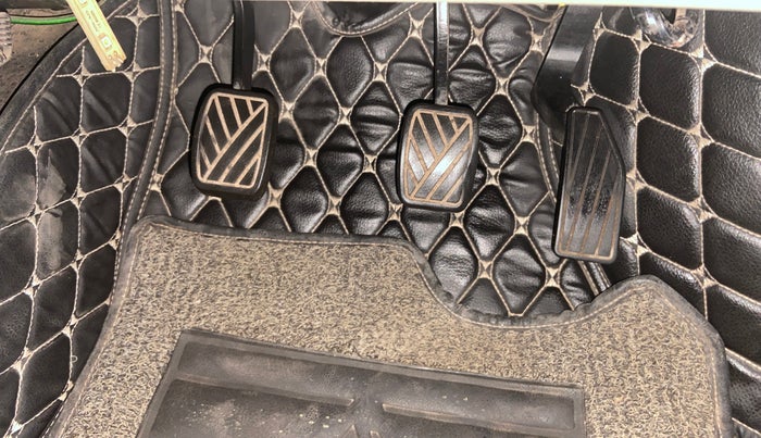 2014 Maruti Celerio LXI, Petrol, Manual, 91,316 km, Pedals