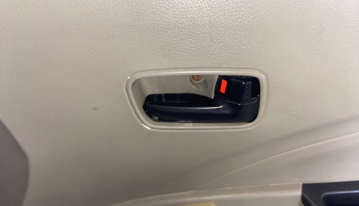 2014 Maruti Celerio LXI, Petrol, Manual, 91,316 km, Driver Side Door Panels Control