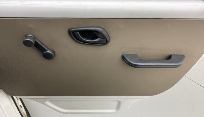 2012 Maruti Eeco 5 STR, Petrol, Manual, 39,542 km, Driver Side Door Panels Control