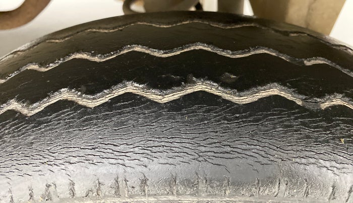 2012 Maruti Eeco 5 STR, Petrol, Manual, 39,542 km, Left Rear Tyre Tread