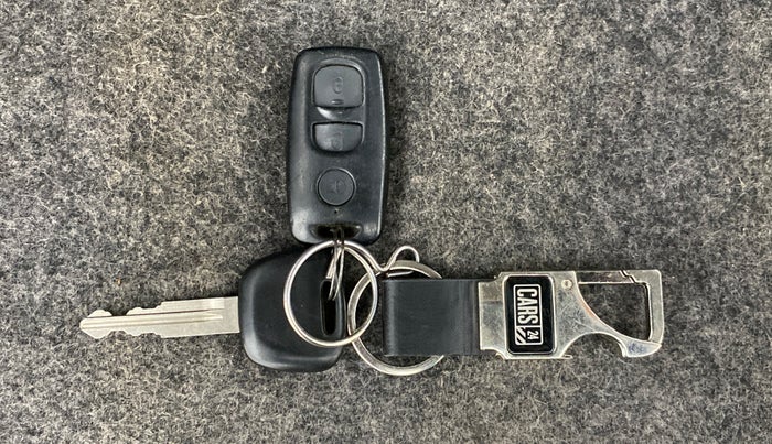 2012 Maruti Eeco 5 STR, Petrol, Manual, 39,542 km, Key Close Up