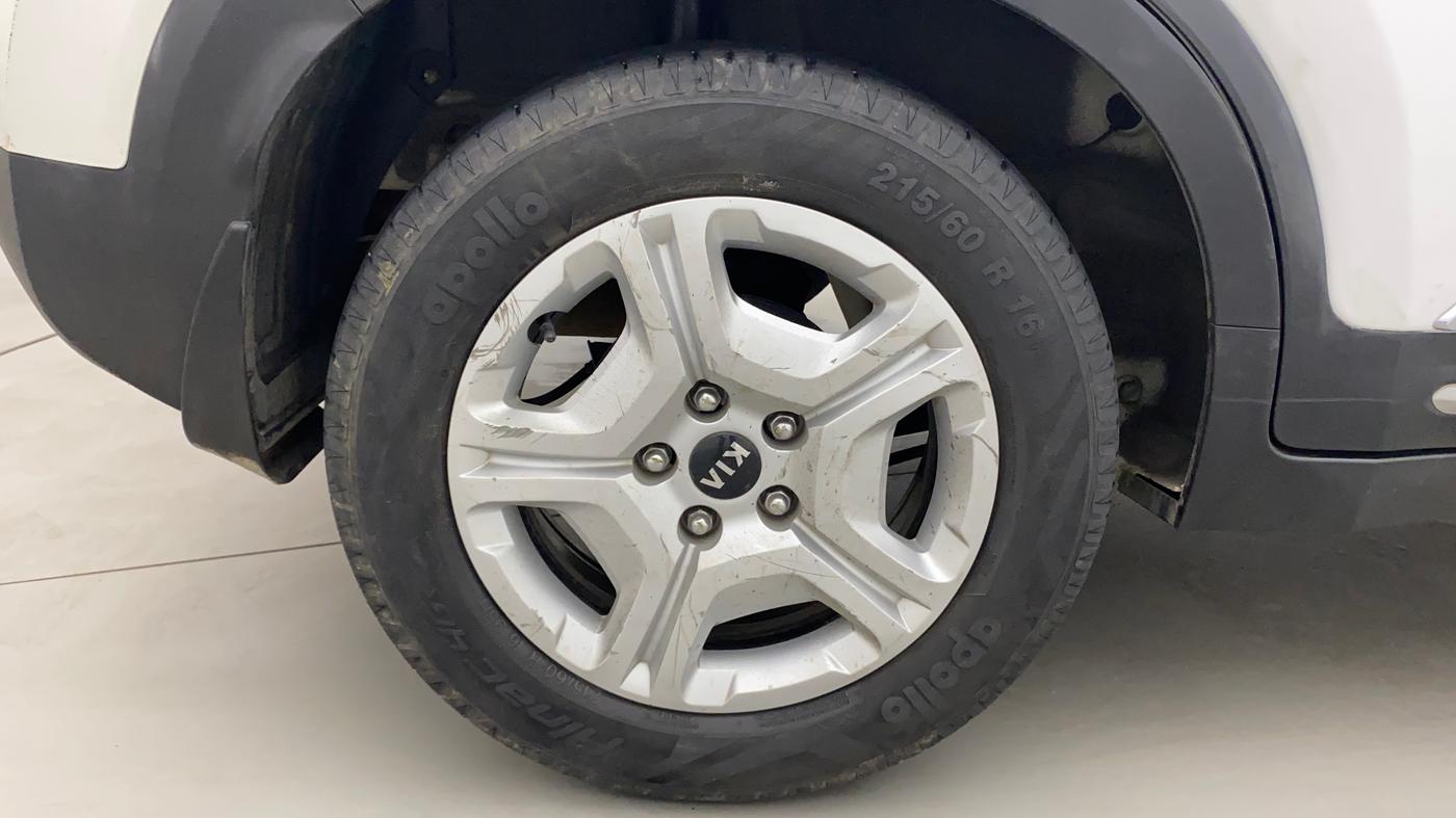 2020 KIA SONET HTX 1.0 IMT, Petrol, Manual, 25,592 km, Right Rear Wheel