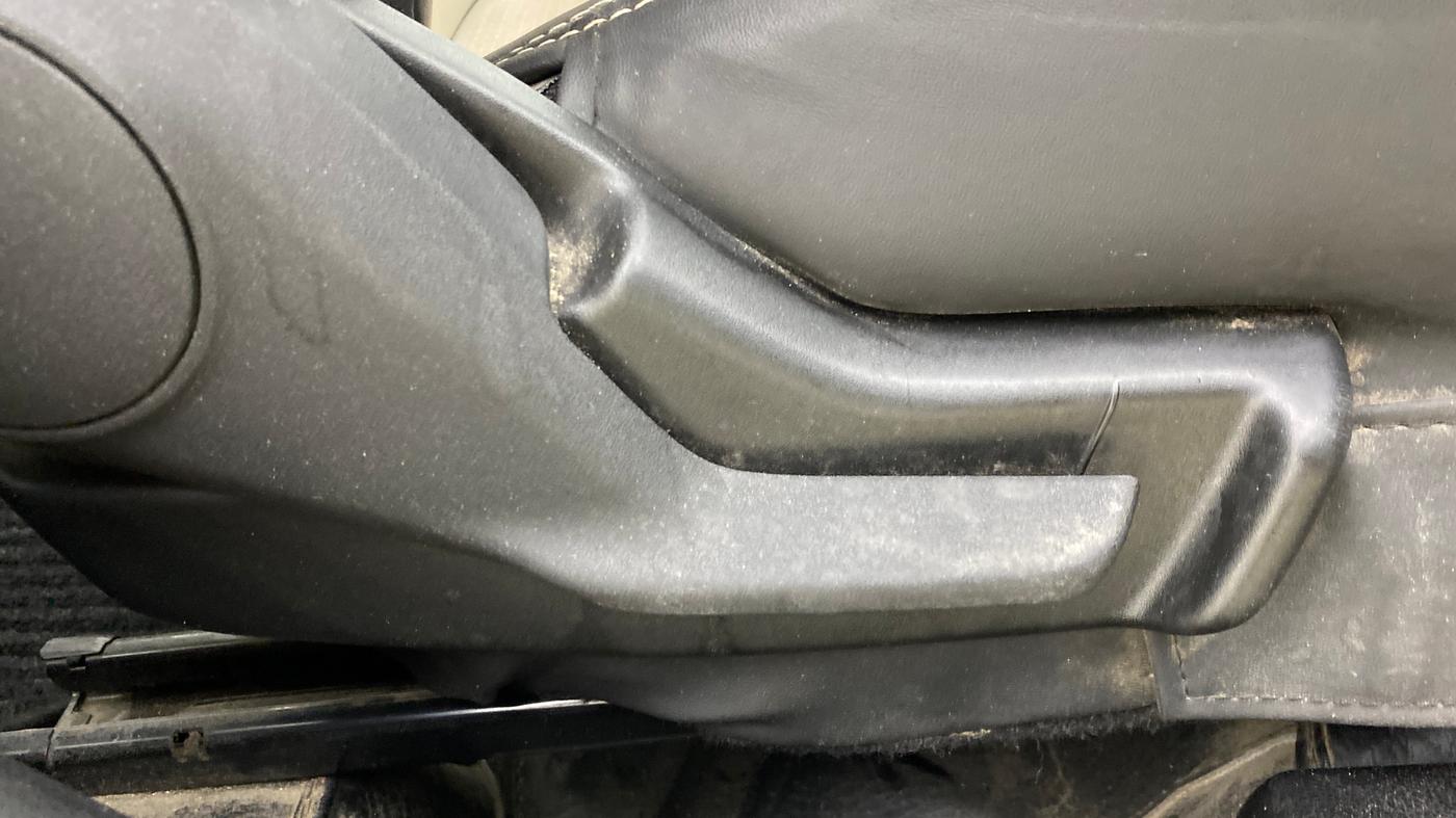 2022 Maruti Baleno DELTA PETROL 1.2, Petrol, Manual, 51,731 km, Driver Side Adjustment Panel