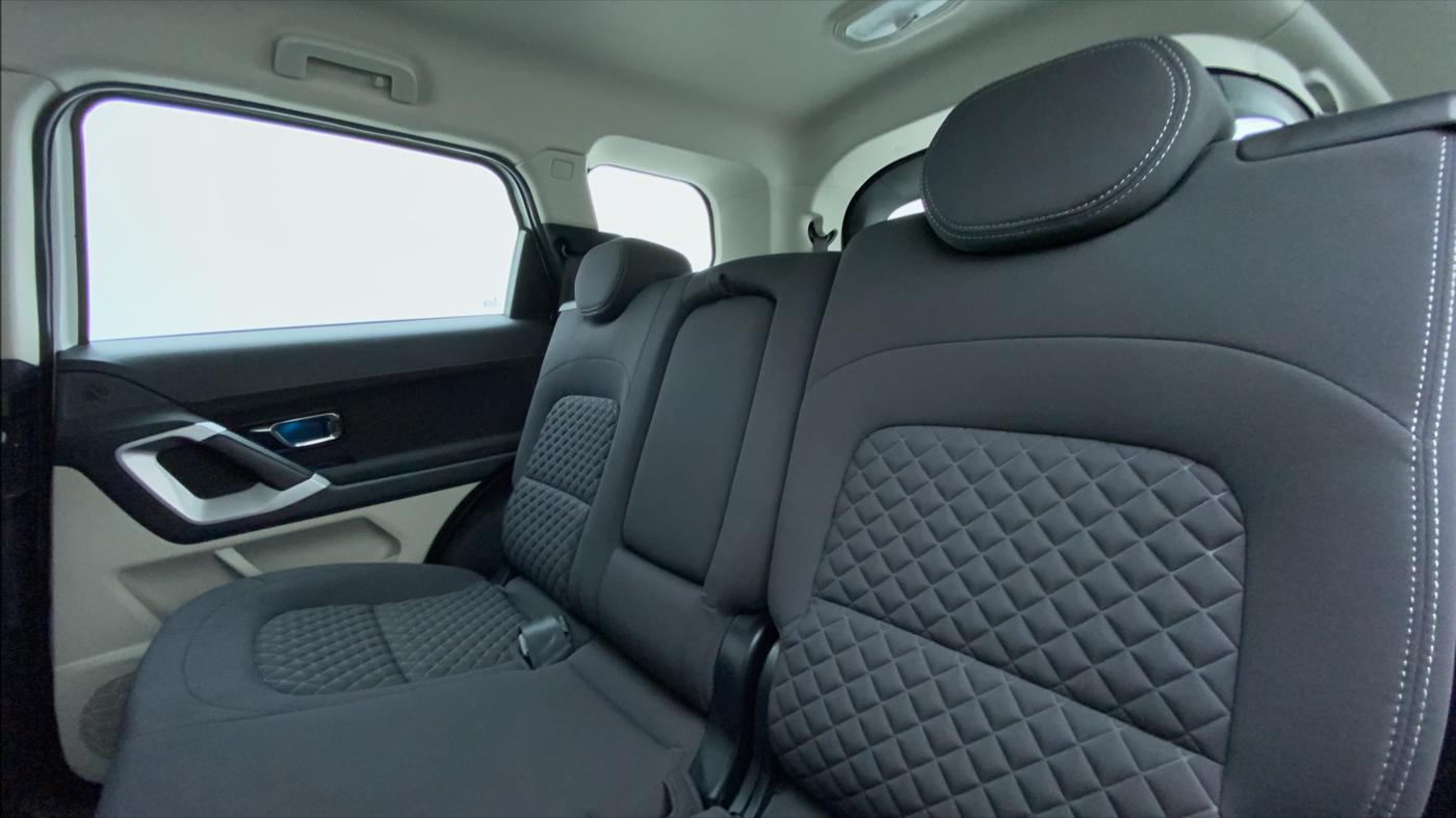 2021 Tata Safari XT 2.0 KRYOTEC, Diesel, Manual, 11,981 km, Right Side Rear Door Cabin
