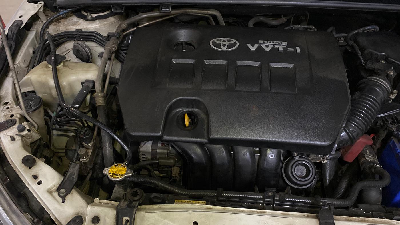 2015 Toyota Corolla Altis G CVT PETROL, Petrol, Automatic, 1,08,835 km, Engine View - Right