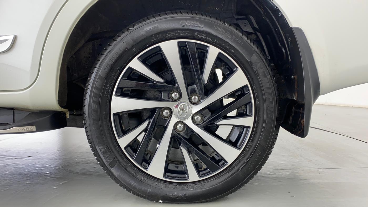 2021 Toyota Innova Crysta 2.4 ZX AT, Diesel, Automatic, 6,205 km, Left Rear Wheel