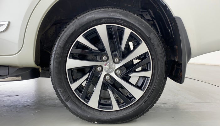 2021 Toyota Innova Crysta 2.4 ZX AT, Diesel, Automatic, 6,205 km, Left Rear Wheel