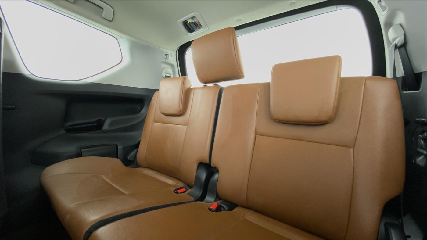 2021 Toyota Innova Crysta 2.4 ZX AT, Diesel, Automatic, 6,205 km, Third Seat Row ( optional )