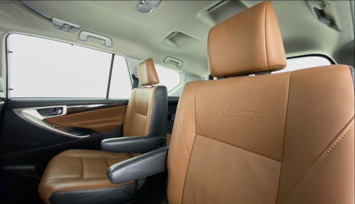 2021 Toyota Innova Crysta 2.4 ZX AT, Diesel, Automatic, 6,205 km, Right Side Rear Door Cabin