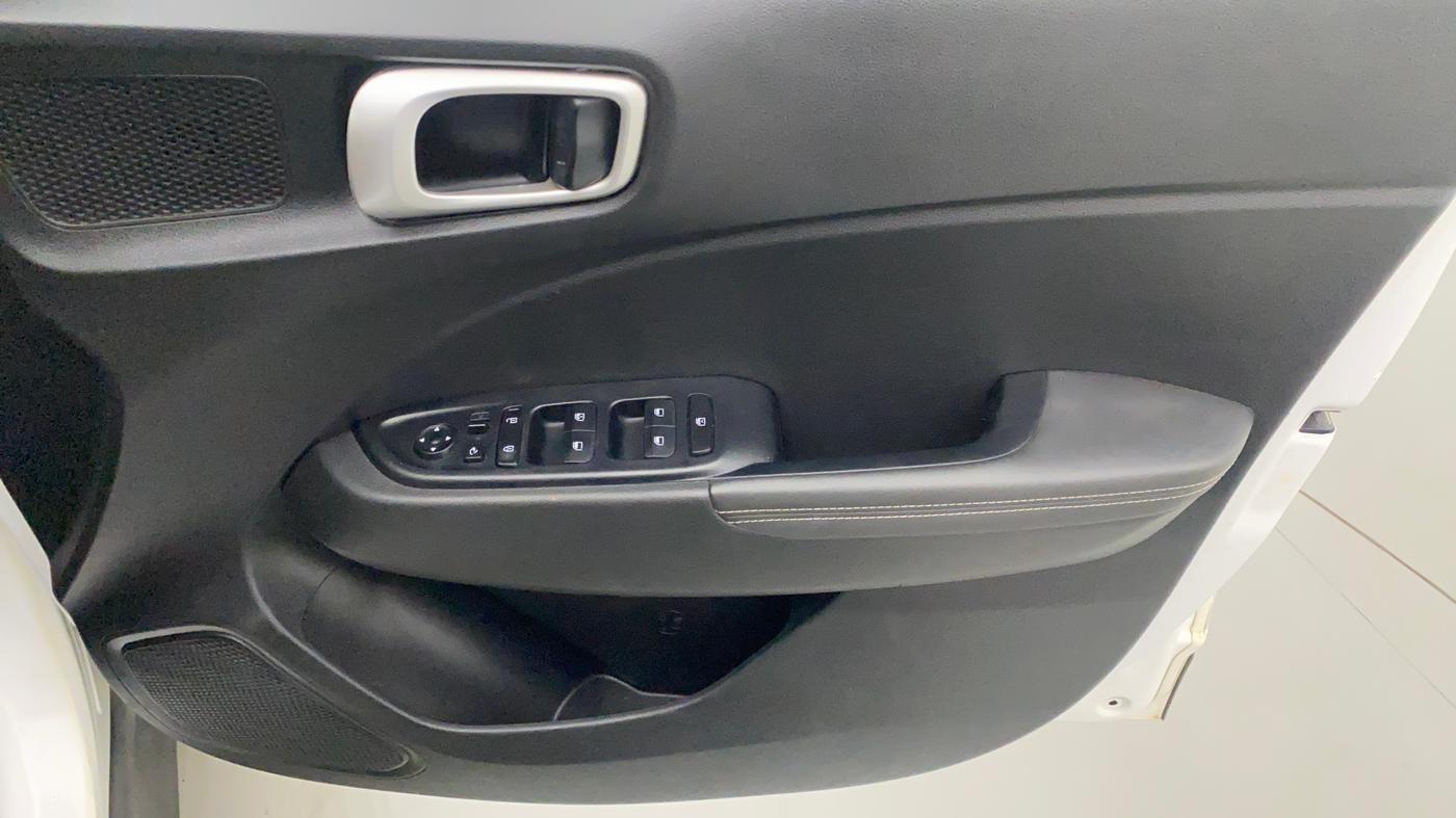 2020 Hyundai VENUE SX 1.0 (O) TURBO IMT, Petrol, Manual, 25,166 km, Driver Side Door Panels Control
