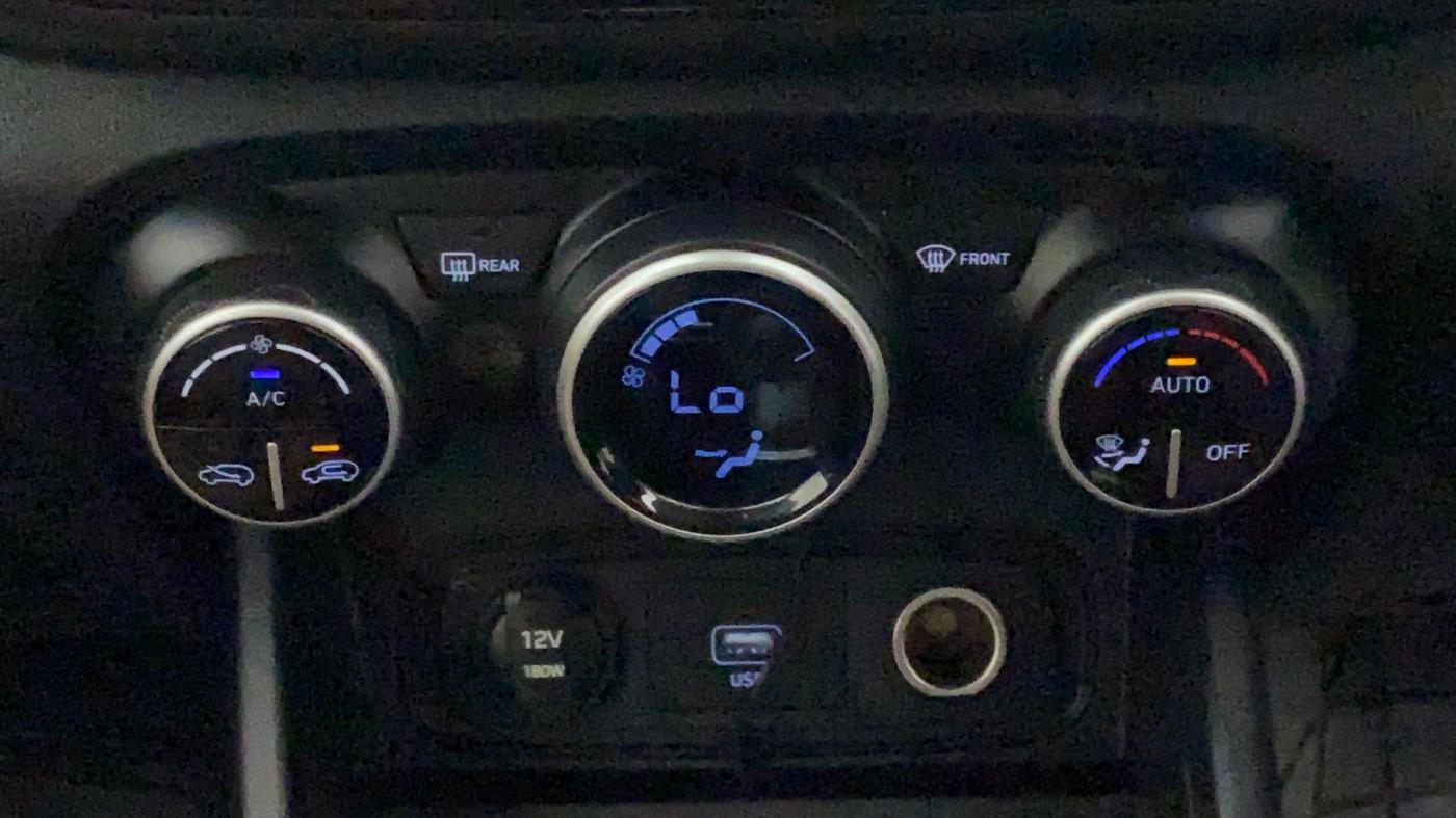 2020 Hyundai VENUE SX 1.0 (O) TURBO IMT, Petrol, Manual, 25,166 km, Automatic Climate Control