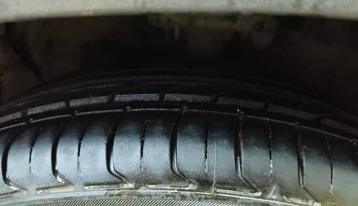 2020 Hyundai Creta SX (O) IVT 1.5 PETROL, Petrol, Automatic, 1,03,077 km, Left Front Tyre Tread