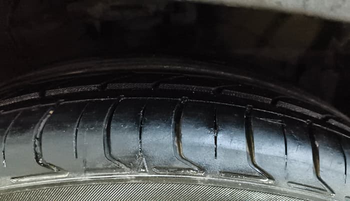 2020 Hyundai Creta SX (O) IVT 1.5 PETROL, Petrol, Automatic, 1,03,077 km, Right Front Tyre Tread
