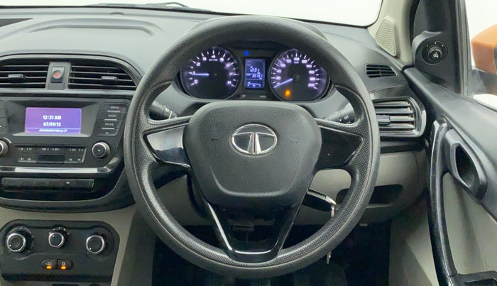 2018 Tata Tiago XT DIESEL, Diesel, Manual, 31,367 km, Steering Wheel Close Up