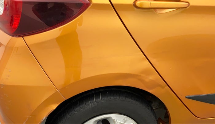 2018 Tata Tiago XT DIESEL, Diesel, Manual, 31,367 km, Right quarter panel - Minor scratches