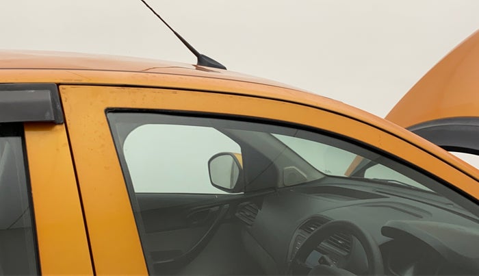 2018 Tata Tiago XT DIESEL, Diesel, Manual, 31,367 km, Driver-side door - Door visor damaged