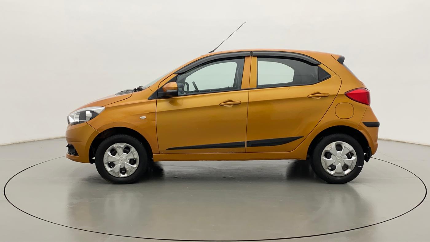 2018 Tata Tiago XT DIESEL, Diesel, Manual, 31,367 km, Left Side