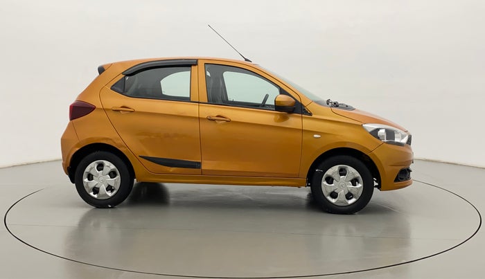 2018 Tata Tiago XT DIESEL, Diesel, Manual, 31,367 km, Right Side View