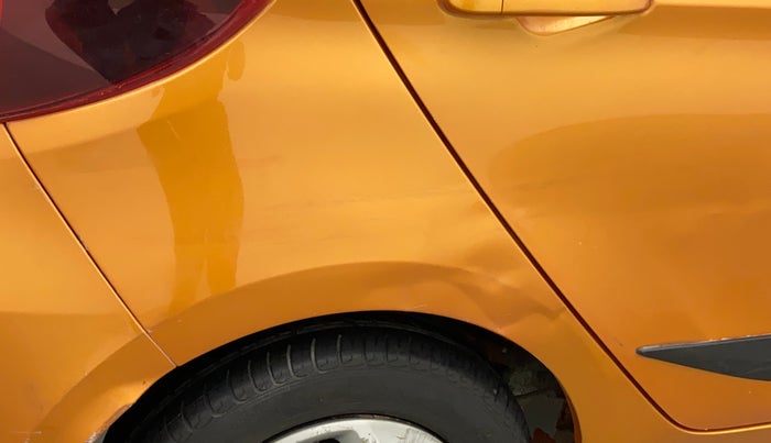 2018 Tata Tiago XT DIESEL, Diesel, Manual, 31,367 km, Right quarter panel - Slightly dented