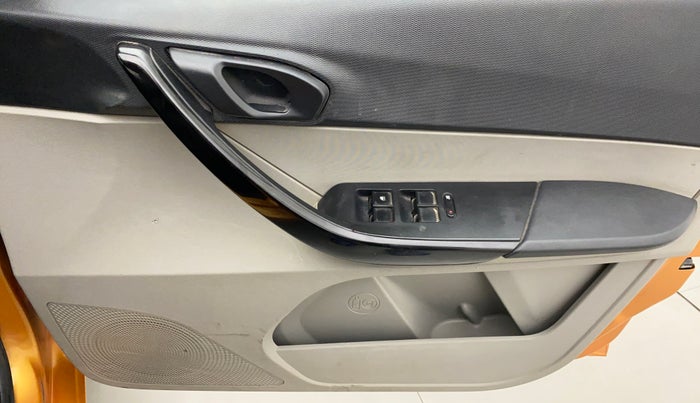 2018 Tata Tiago XT DIESEL, Diesel, Manual, 31,367 km, Driver Side Door Panels Control