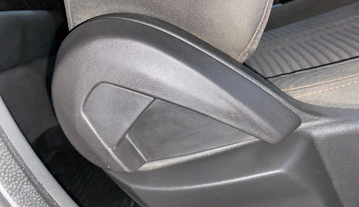 2018 Ford FREESTYLE TREND 1.2 PETROL, Petrol, Manual, 15,660 km, Driver Side Adjustment Panel