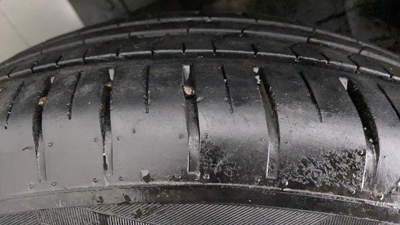 2022 Tata PUNCH ACCOMPLISHED MT, Petrol, Manual, 12,086 km, Right Rear Tyre Tread