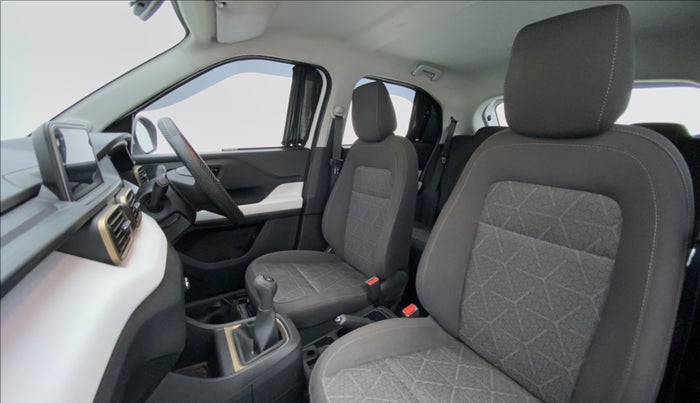 2022 Tata PUNCH ACCOMPLISHED MT, Petrol, Manual, 12,086 km, Right Side Front Door Cabin