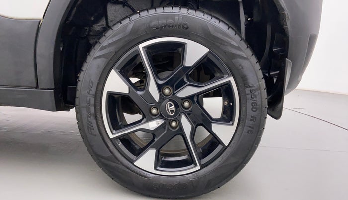 2022 Tata PUNCH ACCOMPLISHED MT, Petrol, Manual, 12,086 km, Left Rear Wheel