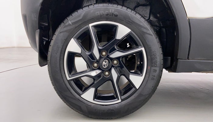 2022 Tata PUNCH ACCOMPLISHED MT, Petrol, Manual, 12,086 km, Right Rear Wheel