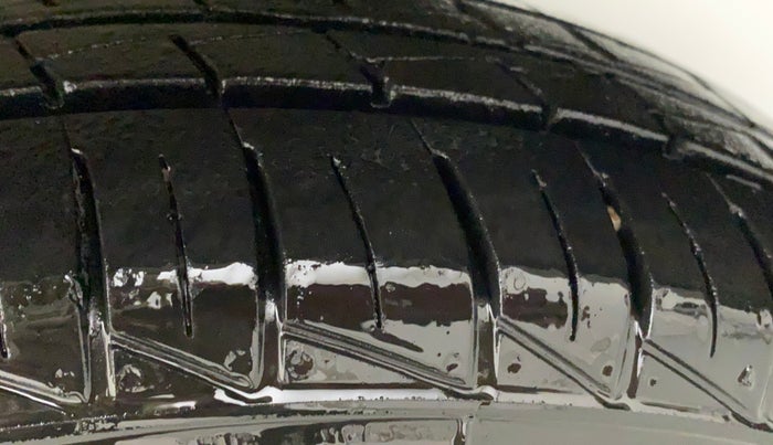 2022 Maruti Alto LXI O, Petrol, Manual, 8,407 km, Left Rear Tyre Tread