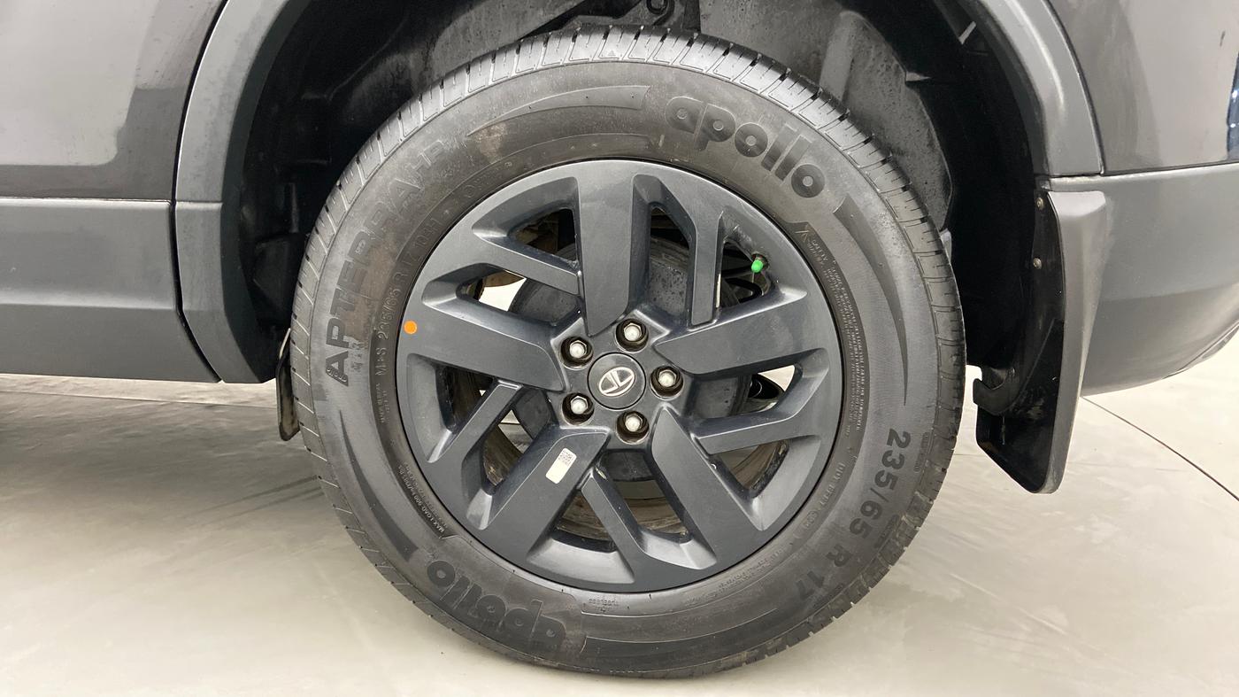 2021 Tata Harrier XT+ Dark Edition, Diesel, Manual, 15,347 km, Left Rear Wheel