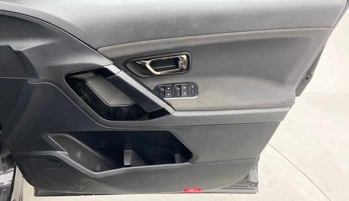 2021 Tata Harrier XT+ Dark Edition, Diesel, Manual, 15,347 km, Driver Side Door Panels Control