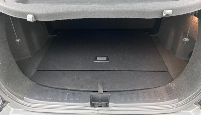 2021 Tata Harrier XT+ Dark Edition, Diesel, Manual, 15,347 km, Boot Inside