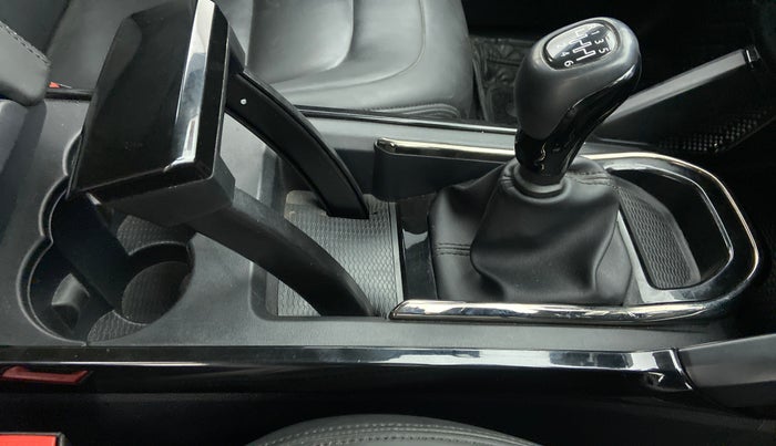 2021 Tata Harrier XT+ Dark Edition, Diesel, Manual, 15,347 km, Gear Lever