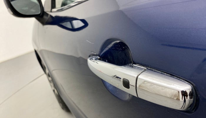 2019 Maruti Baleno ZETA PETROL 1.2, Petrol, Manual, 82,243 km, Front passenger door - Slightly dented
