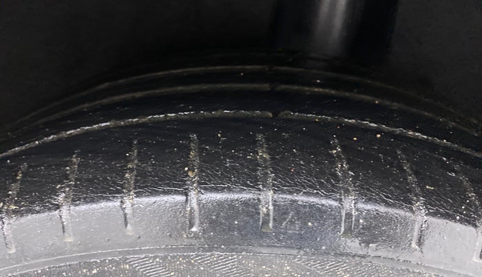 2019 Maruti Baleno ZETA PETROL 1.2, Petrol, Manual, 82,243 km, Left Rear Tyre Tread