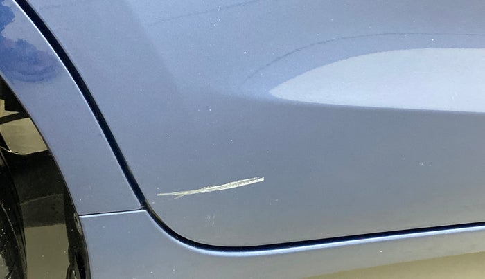 2019 Maruti Baleno ZETA PETROL 1.2, Petrol, Manual, 82,243 km, Right rear door - Minor scratches