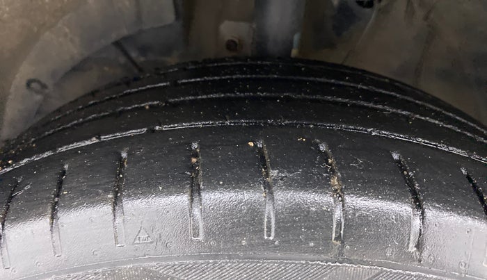 2019 Maruti Baleno ZETA PETROL 1.2, Petrol, Manual, 82,243 km, Left Front Tyre Tread