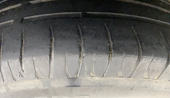 2016 Maruti Celerio VXI, Petrol, Manual, 88,413 km, Right Rear Tyre Tread