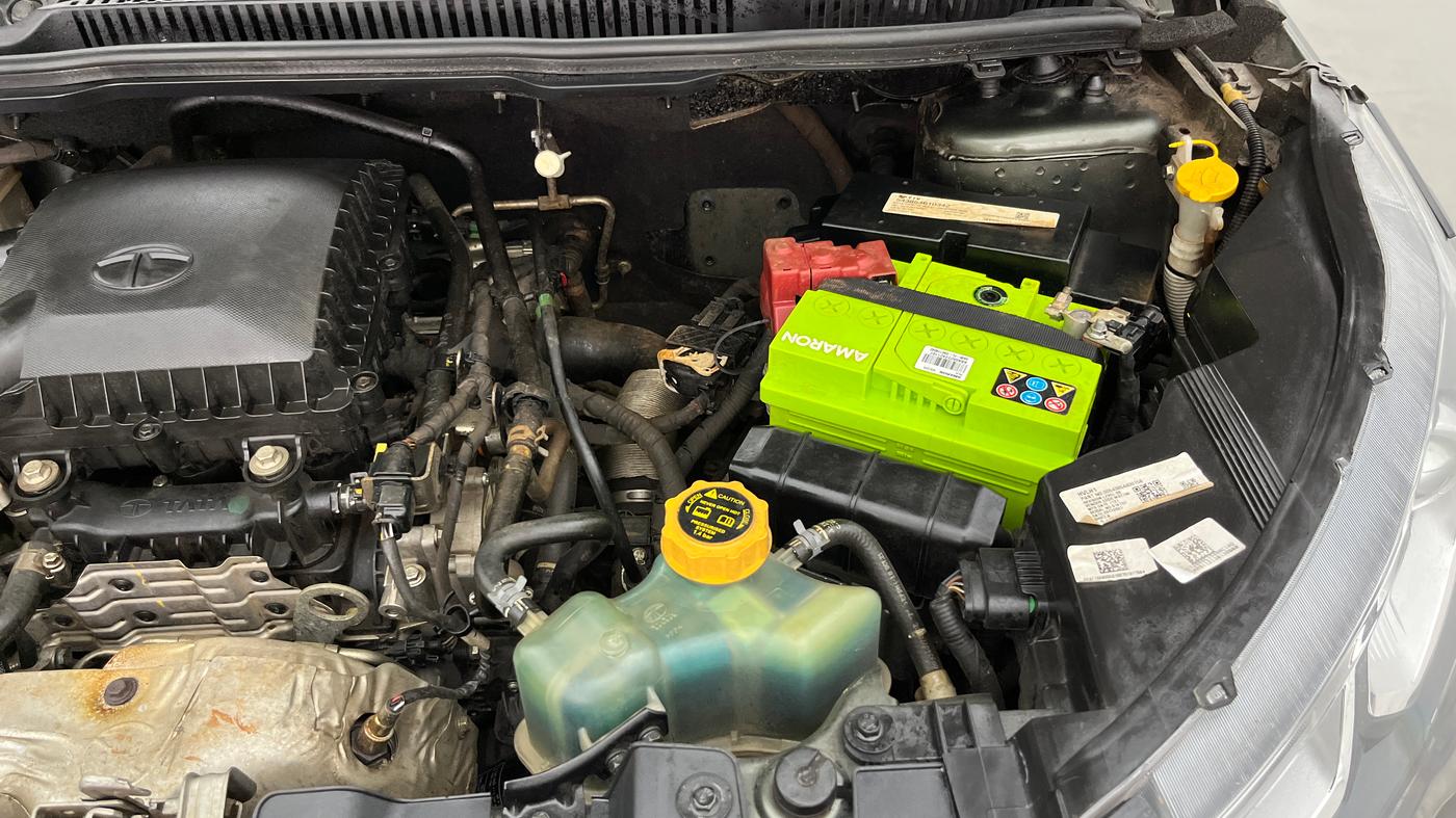 2021 Tata NEXON XZ PLUS PETROL SUNROOF, Petrol, Manual, 44,135 km, Engine View - Left