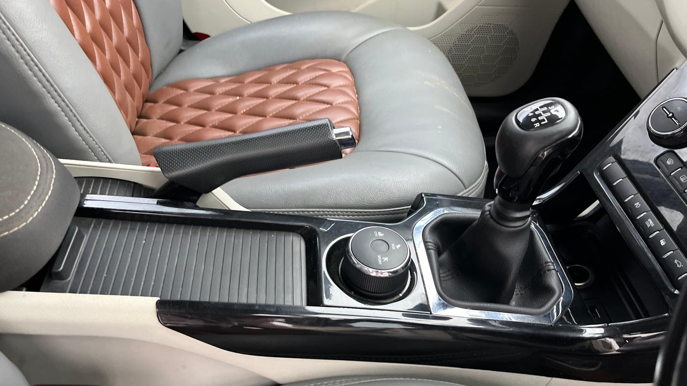 2021 Tata NEXON XZ PLUS PETROL SUNROOF, Petrol, Manual, 44,135 km, Gear Lever