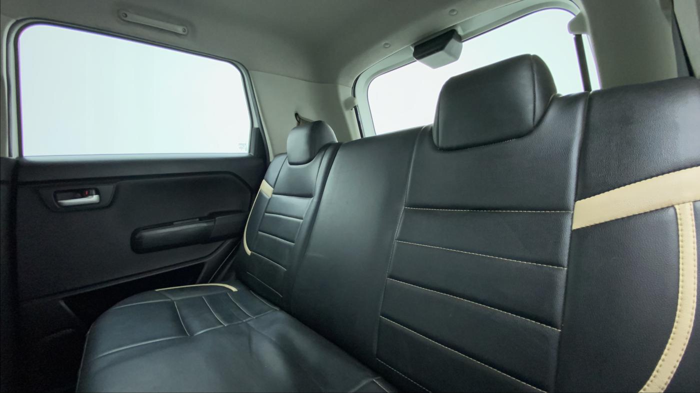 2019 Maruti New Wagon-R VXI 1.2, CNG, Manual, 61,219 km, Right Side Rear Door Cabin